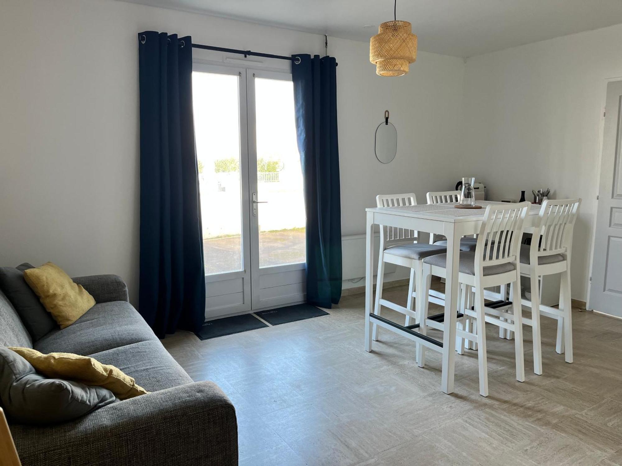 Holiday home Maison Familiale 6pers, 2chambres, Fibre Wifi, Garage *